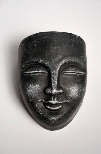 SERENE FACE PLANTER