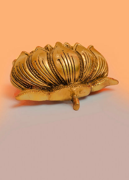 BRASS LOTUS LEAF PLATE